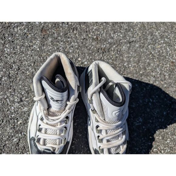 Reebok Question Mid Kids "Why Not US" Size 6 in good condition. - Picture 2 of 8